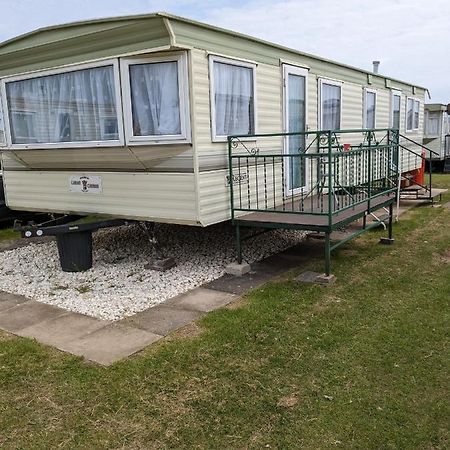 L&G Family Holidays 6 Berth Coral Beach Laura Familys Only And Lead Person Must Be Over 30 Ingoldmells Luaran gambar