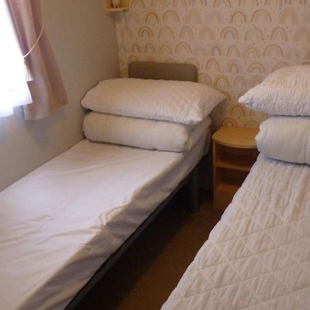 L&G Family Holidays 6 Berth Coral Beach Laura Familys Only And Lead Person Must Be Over 30 Ingoldmells Luaran gambar