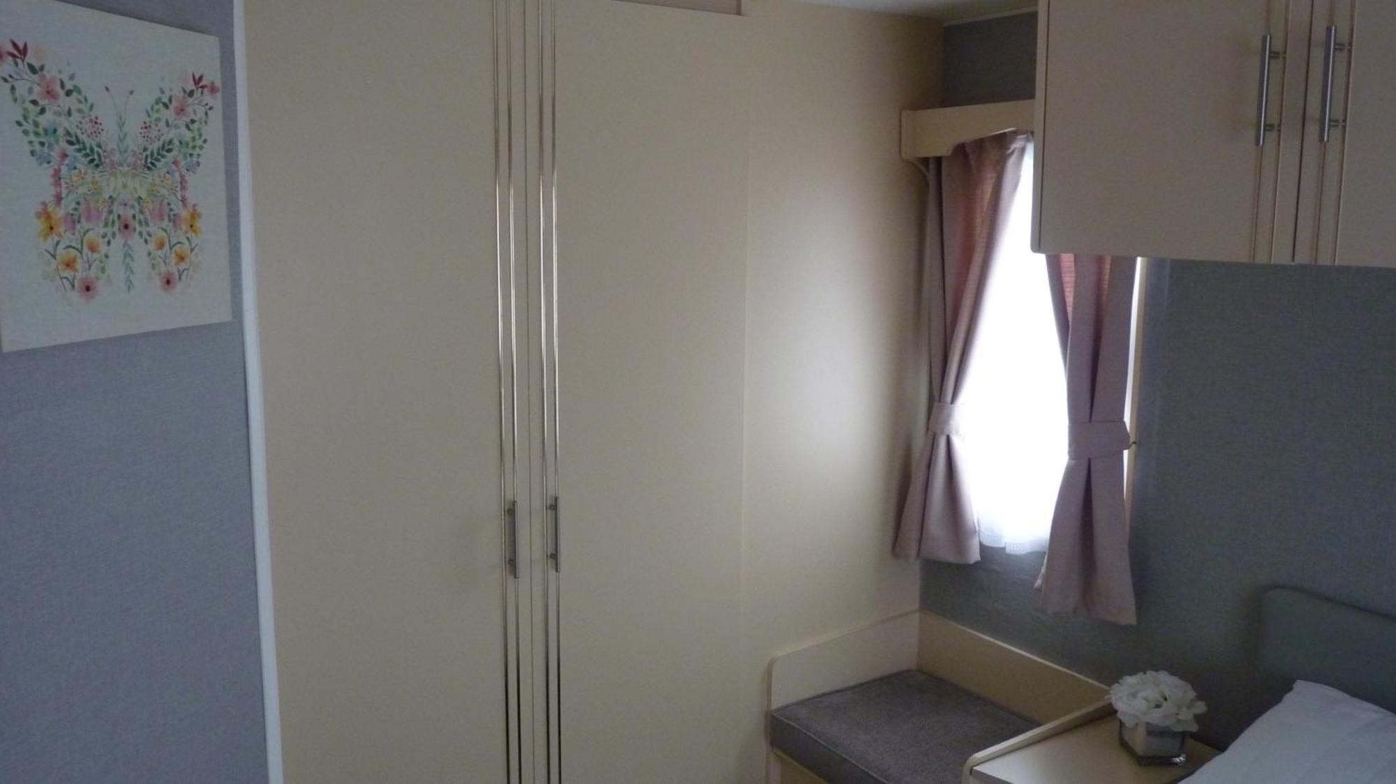 L&G Family Holidays 6 Berth Coral Beach Laura Familys Only And Lead Person Must Be Over 30 Ingoldmells Luaran gambar