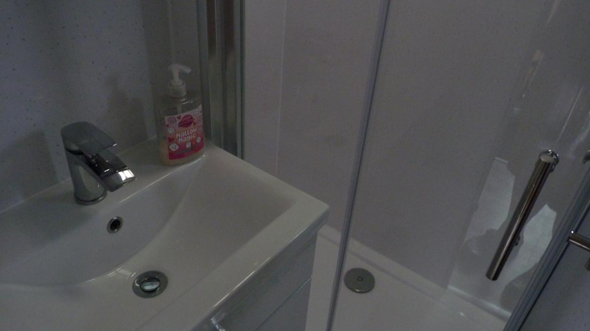 L&G Family Holidays 6 Berth Coral Beach Laura Familys Only And Lead Person Must Be Over 30 Ingoldmells Luaran gambar